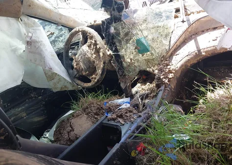 2020 Toyota Camry Se из США, поврежденный, VIN 4T1G11AK9LU951341